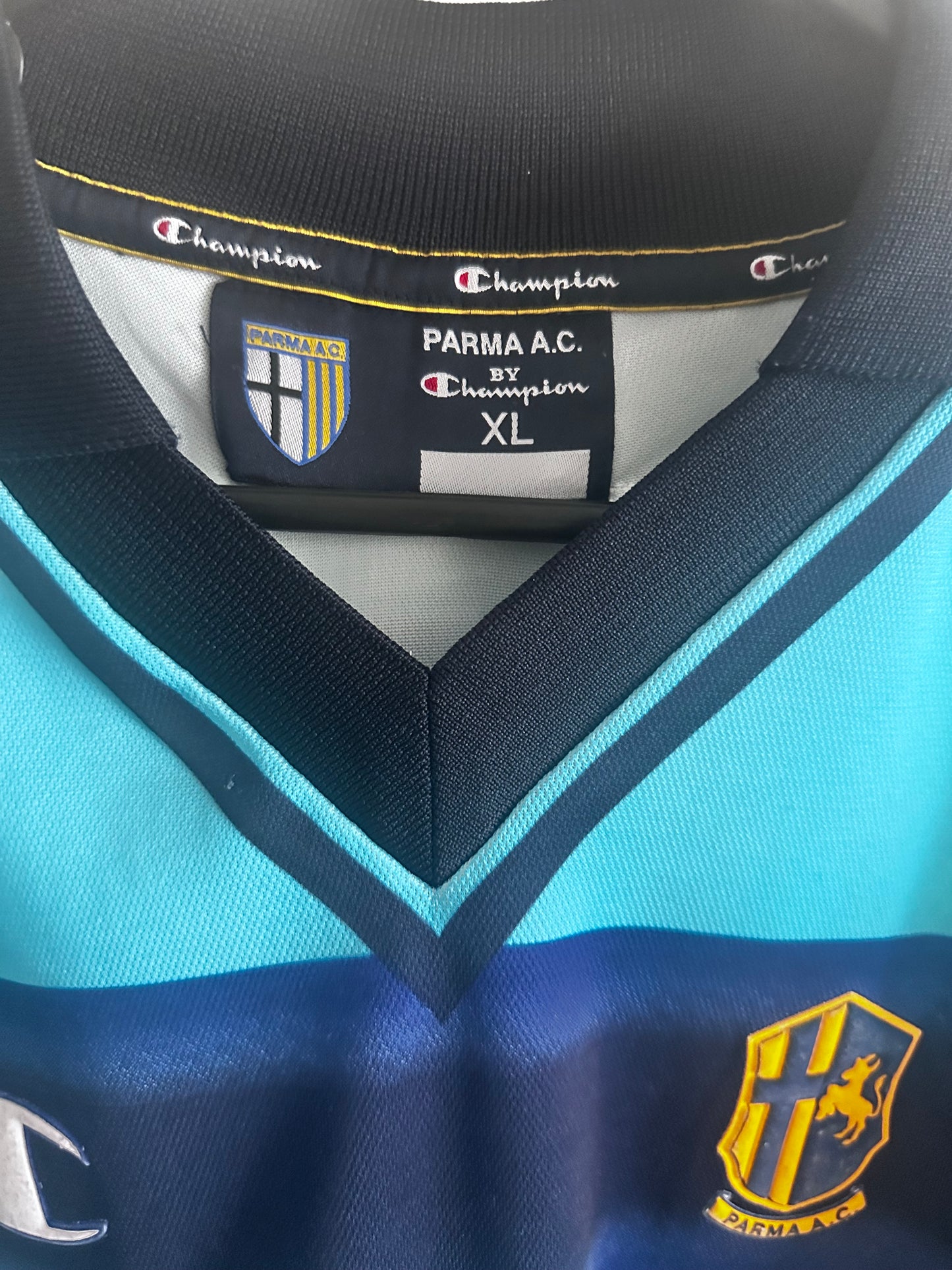 Parma 2000/01 GK XL #10 Amoroso